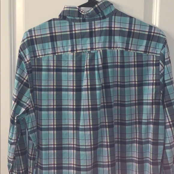 Men’s American Eagle Button down - Picture 2 of 3
